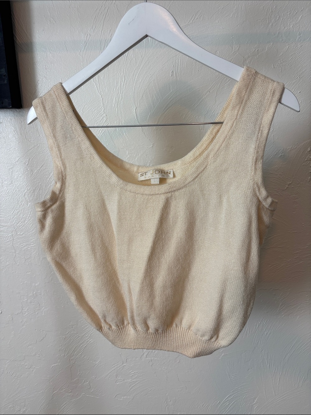 St. John Vintage Y2K Cream Knit Scoop Neck Tank